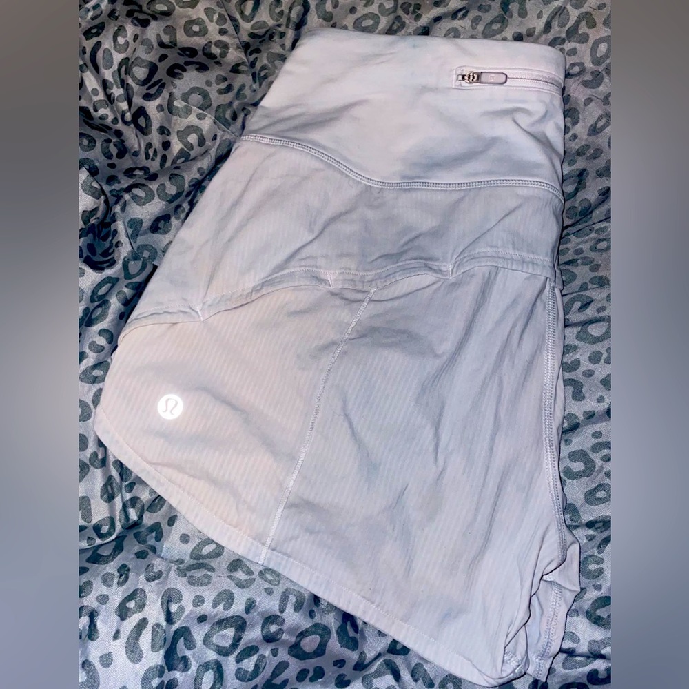 lulu lemon white shorts